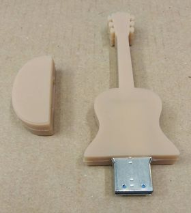 GUITAR USB 3.0 - 16GB |  Gifts for musicians. στο Pegasus Music Store
