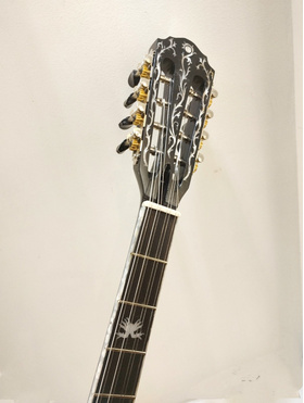 Χειροποίητο 8-χορδο Μπουζούκι 30 δούγες μαύρης καρυδιάς PRO 1 |  Μπουζούκια 8-χορδα στο Pegasus Music Store