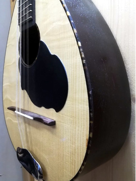 Traditional Handmade Mandolin |  Mandolins στο Pegasus Music Store